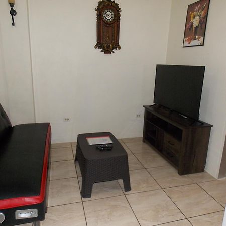 Stewart Apt- Trincity, Airport, Washer, Dryer, Office, Cable , Wifi Dış mekan fotoğraf