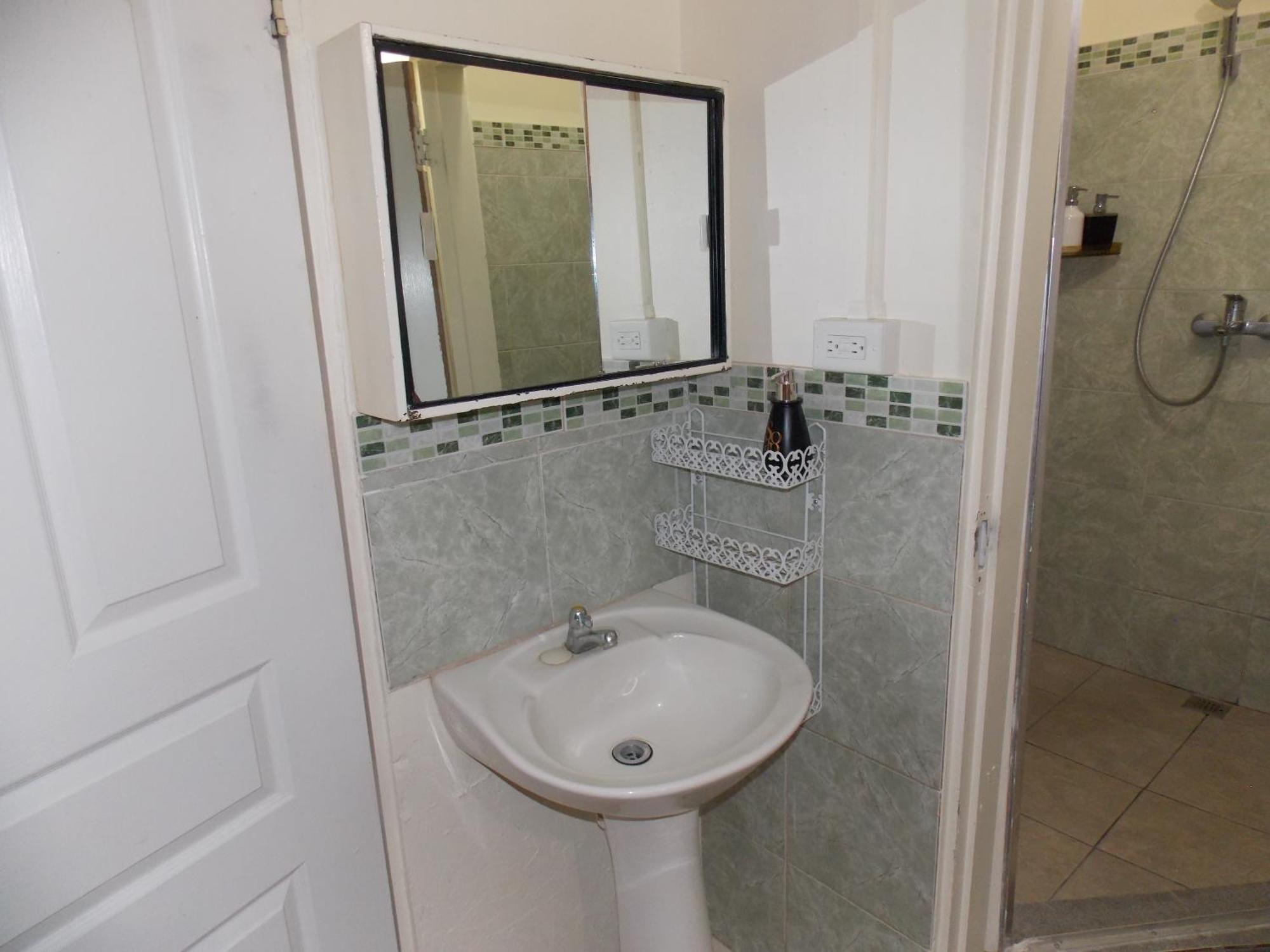 Stewart Apt- Trincity, Airport, Washer, Dryer, Office, Cable , Wifi Oda fotoğraf