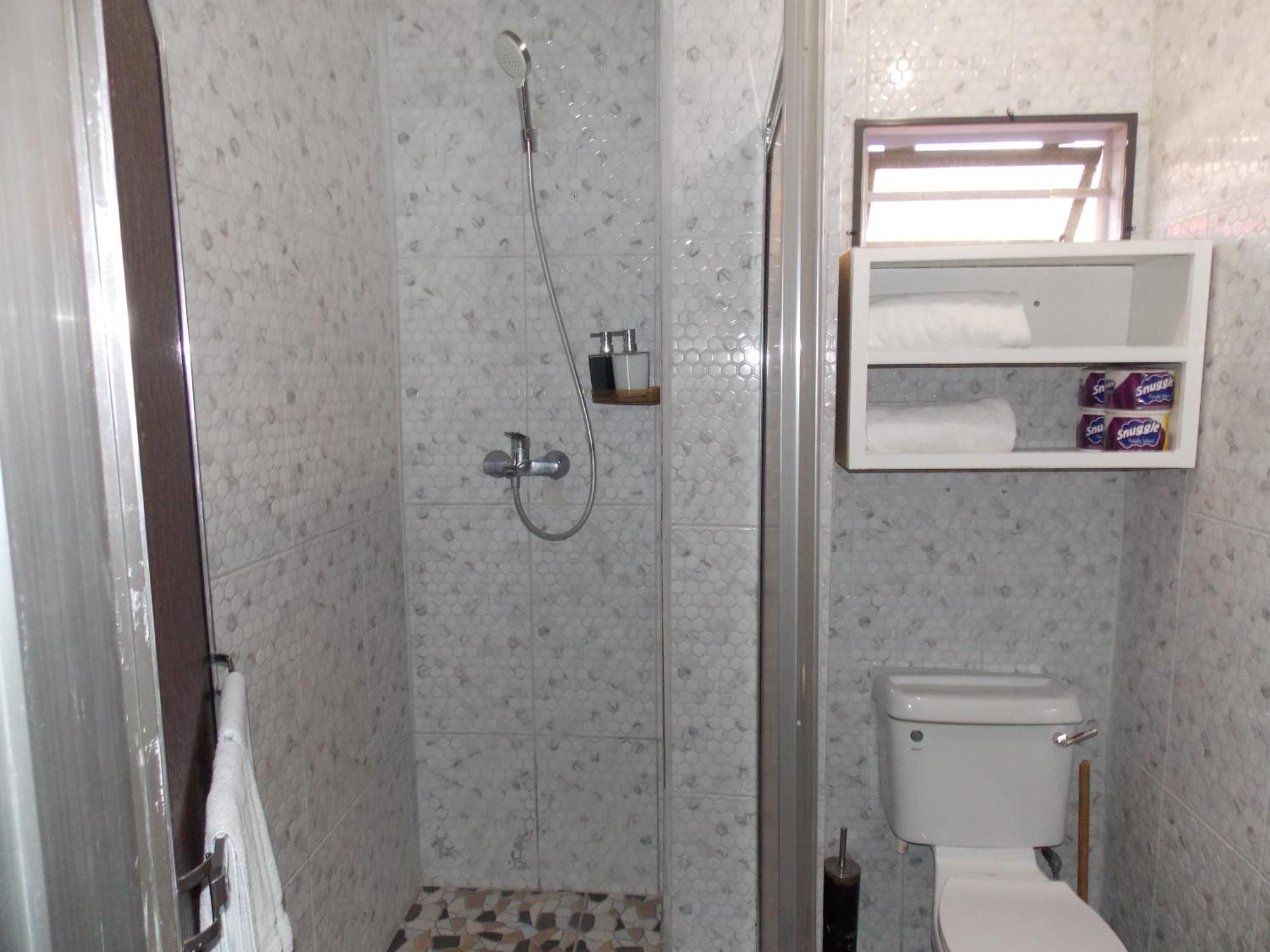 Stewart Apt- Trincity, Airport, Washer, Dryer, Office, Cable , Wifi Dış mekan fotoğraf